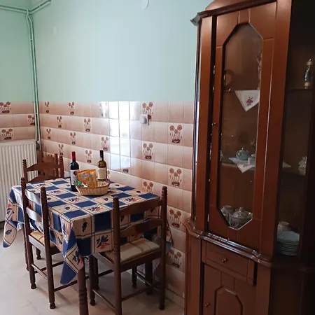 η ζεστή φωλιά! * Tesalónica