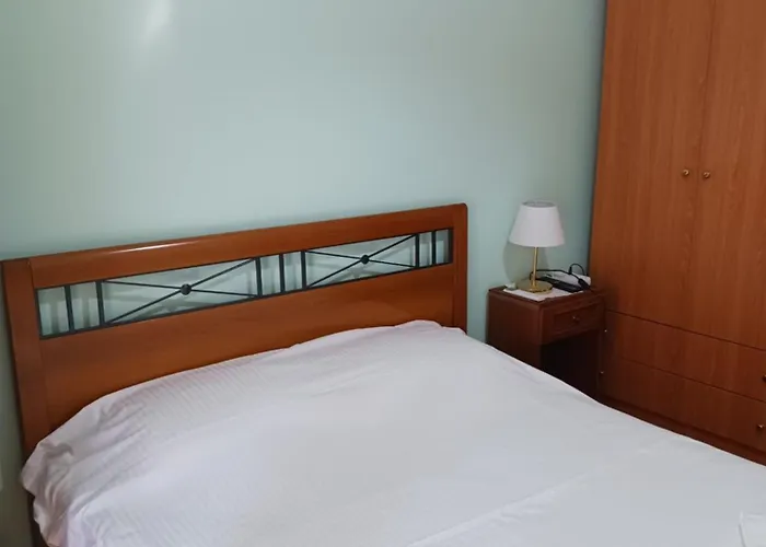 η ζεστή φωλιά! Tesalónica