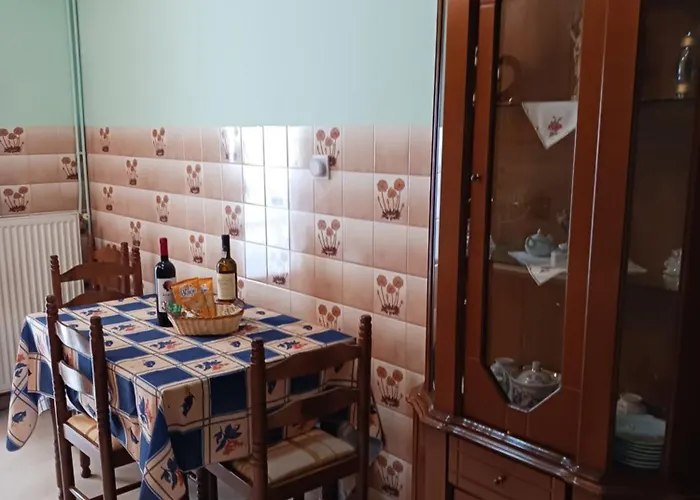 η ζεστή φωλιά! * Tesalónica