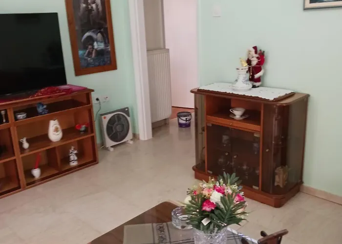 公寓 Η Ζεστή Φωλιά! 塞萨洛尼基