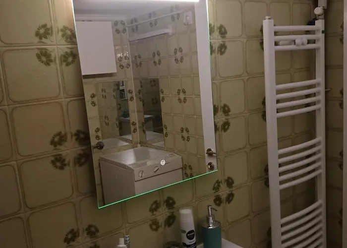 η ζεστή φωλιά! Tesalónica