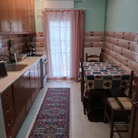 η ζεστή φωλιά! Apartment