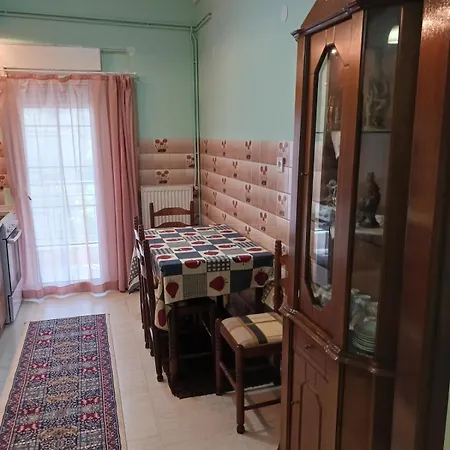η ζεστή φωλιά! Apartment